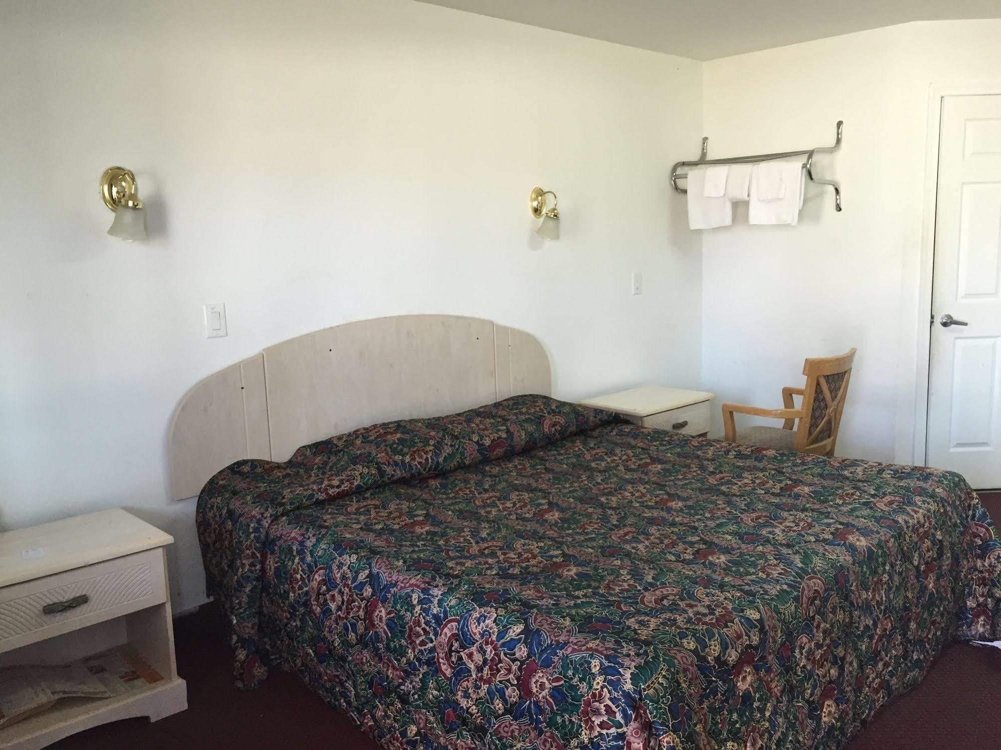 Mayfair Motel Cross Keys Kültér fotó